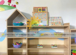 Kệ montessori ngôi nhà mầm non, Kệ gỗ montessori để đồ chơi học liệu