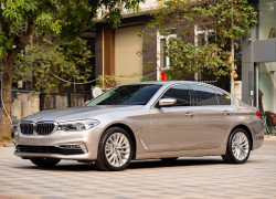 Bán BMW 530i Luxury Line 2019 màu vàng cát cực đẹp