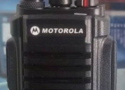 Bộ đàm chống nước Motorola SL-4500 chuyên dùng cho nhà hàng và khách sạn hoặc những nơi ẩm ướt