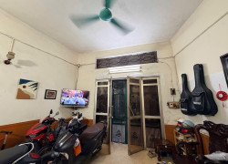 Nhà mặt ngõ thông thoáng cần sang tay 49m2 Ô Chợ Dừa, giá 11.3 tỷ, sổ đỏ chính chủ