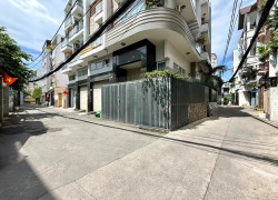 Bán nhà cách mạng tháng 8, quận 10, HXH thông, sát mặt tiền, 38m2 nhỉnh 5 tỷ.