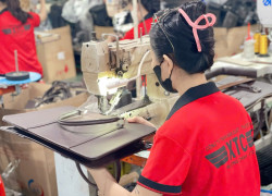 XƯỞNG SẢN XUẤT ĐỒ DA CHO LOCAL BRAND CẦN LÀM NHIỀU DÒNG PHỤ KIỆN