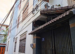 BÁN NHÀ 15/2A (SỐ CŨ 19) NGUYỄN BỈNH KHIÊM, P.VŨNG TÀU, HOÀN CÔNG 224M2. LH:0982230297.