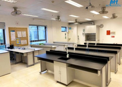 💡 5 TIÊU CHÍ QUAN TRỌNG KHI LỰA CHỌN BÀN THÍ NGHIỆM – KHÔNG PHẢI AI CŨNG BIẾT