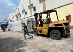 Dịch vụ xe nâng hỗ trợ lắp máy móc ở An Giang cũng Thanh Nhã