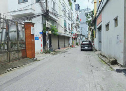 Cô Lan cán bộ về hưu gửi bán nhà trung tâm Thạch Bàn, Long Biên dưới 6.6 tỷ. DT 40m2