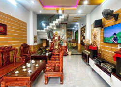 Nhà ở Lê Thị Riêng