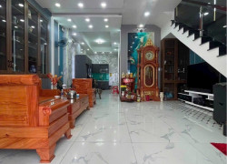 Nhà HXH trung tâm TP Dĩ An