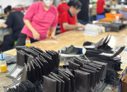 XƯỞNG GIA CÔNG ĐỒ DA – NHẬN PHÁT TRIỂN MẪU RIÊNG CHO LOCAL BRAND