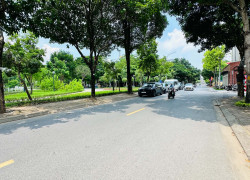 biệt thự sân vườn Long Biên, 179m, MT 12.3m, view hồ điều hoà, cách Aeon Mall vài phút lái xe