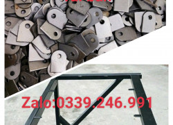 Xưởng sản xuất tai sắt liên kết mặt bàn