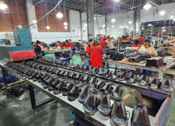 CẦN ĐẶT QUÀ TẶNG ĐỒ DA CHO SỰ KIỆN? XƯỞNG NHẬN LÀM THEO MẪU