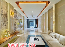 Tấm ốp than tre trên tường phủ bóng