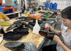 LOCAL BRAND TÌM XƯỞNG GIA CÔNG ĐỒ DA THEO MẪU RIÊNG