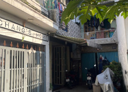 BÁN NHÀ HẺM 4M (BÊN HÔNG ĐẦM SEN) 38M2 (1 TRỆT 1 LẦU) 4.3TỶ. LH:0913900555.