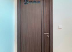 Cửa thép vân gỗ – đẹp chắc chắn, hợp nhiều kiểu nhà