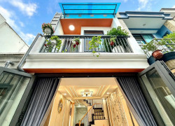 Bán nhà Huỳnh Tấn Phát ngang 4m, nhà mới xây 1T1L, trung tâm Q7, giá 2,9 tỷ
