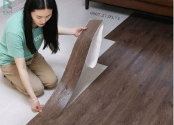 Giá sàn nhựa giả gỗ dán keo bao nhiêu tiền 1m2