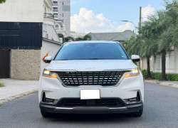 Bán xe Kia Carnival, màu Trắng, giá 950 triệu