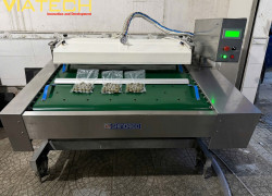 Máy hút chân không băng tải