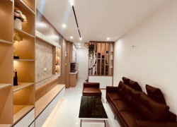 Cho thuê nhà 5 tầng ở Kim Ngưu, đầy đủ nội thất