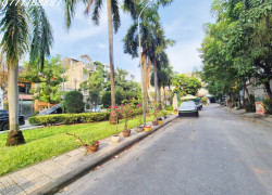 ngộp bank bán đất tặng BT 2 tầng, đường đôi có CV trước nhà, khu vip dân trí cao chỉ 130tr/m2