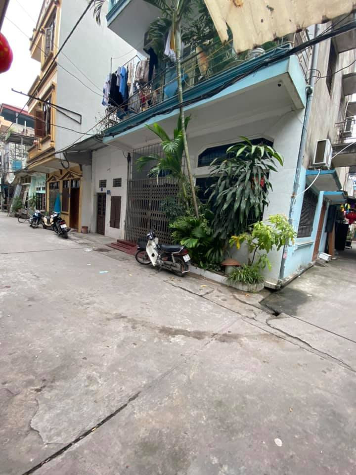 Nhà gần 50m2, đối diện chợ khu Kiến Hưng, Hà Đông. Kinh doanh tốt, ôtô 7 chỗ vào nhà giá nhỉnh 3tỷ