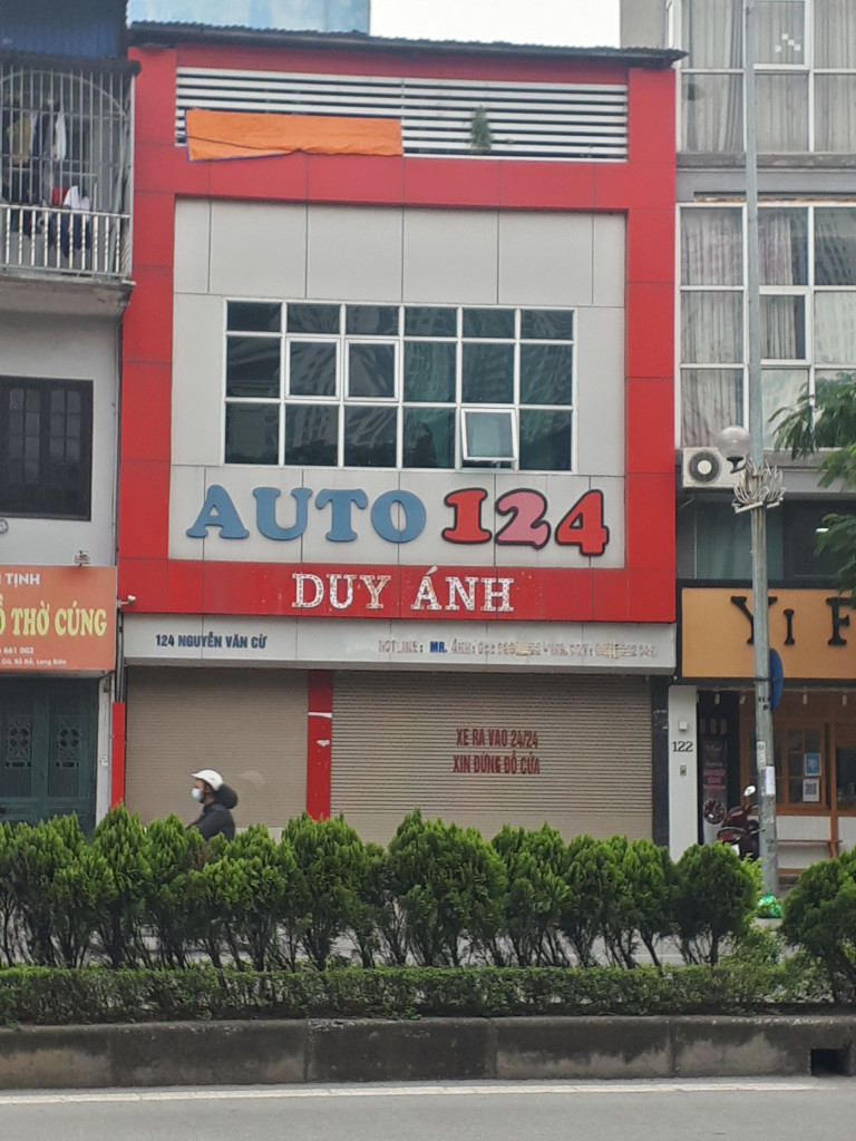 Mặt phố Nguyễn Văn Cừ, Vỉa hè đá bóng, DT170m², MT8m, Hàng Hiếm.