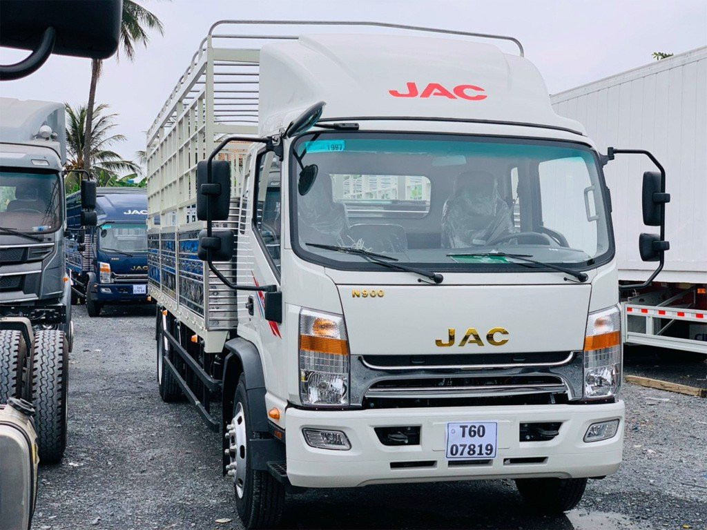 Xe tải Jac 9t thùng dài 7m - động cơ cummins