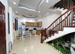 Bán nhà phố Đông Tác, ngõ thông, view công viên, DT 30m2, chỉ 5tỷ.