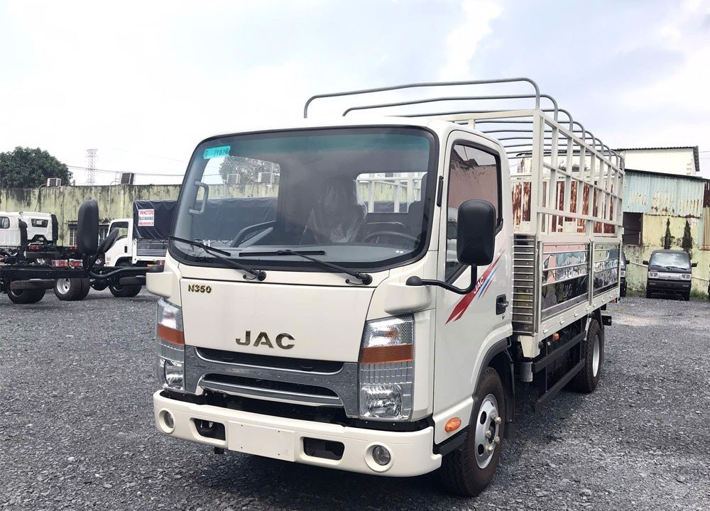 Xe tải Jac 3t5 thùng dài 4m3 - sẵn xe - giao ngay