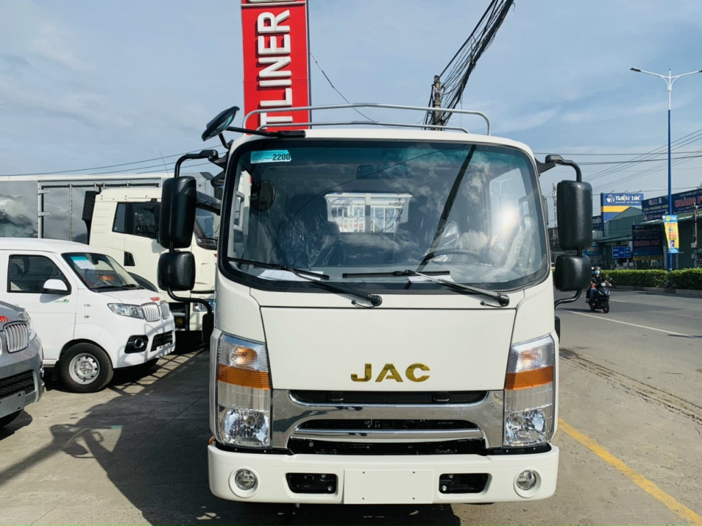 xe tải Jac N200S tải 1t9 thùng dài 4m3 máy Cumins