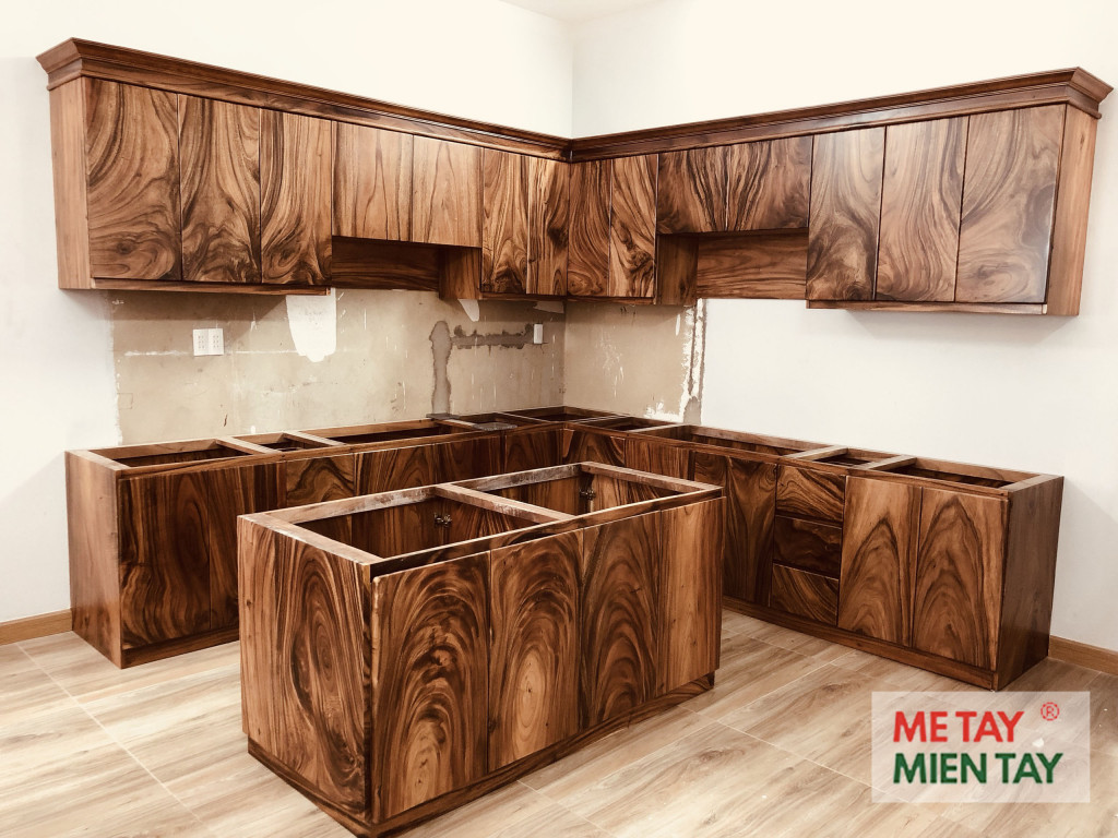 Tủ bếp gỗ me tây chất lượng - Biến hóa mọi phong cách nội thất