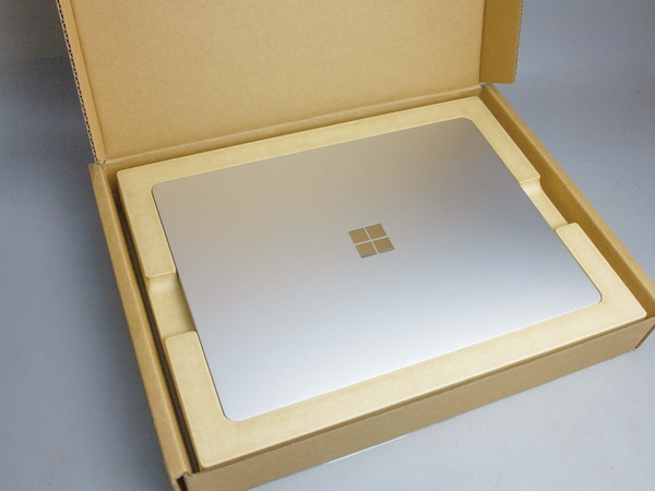 Surface Laptop Go | SSD 64GB | Core I5-1035G1 | RAM 4GB | New Openbox Platinum 18975